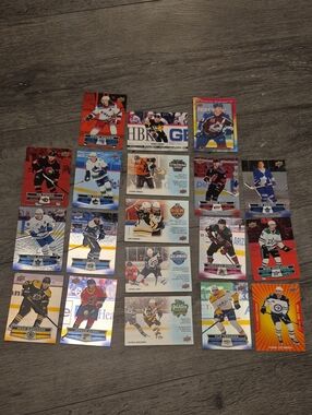 Hockey Card Lot - Assorted Team Player Cards Tim Hortons X 19 UPPER DECK